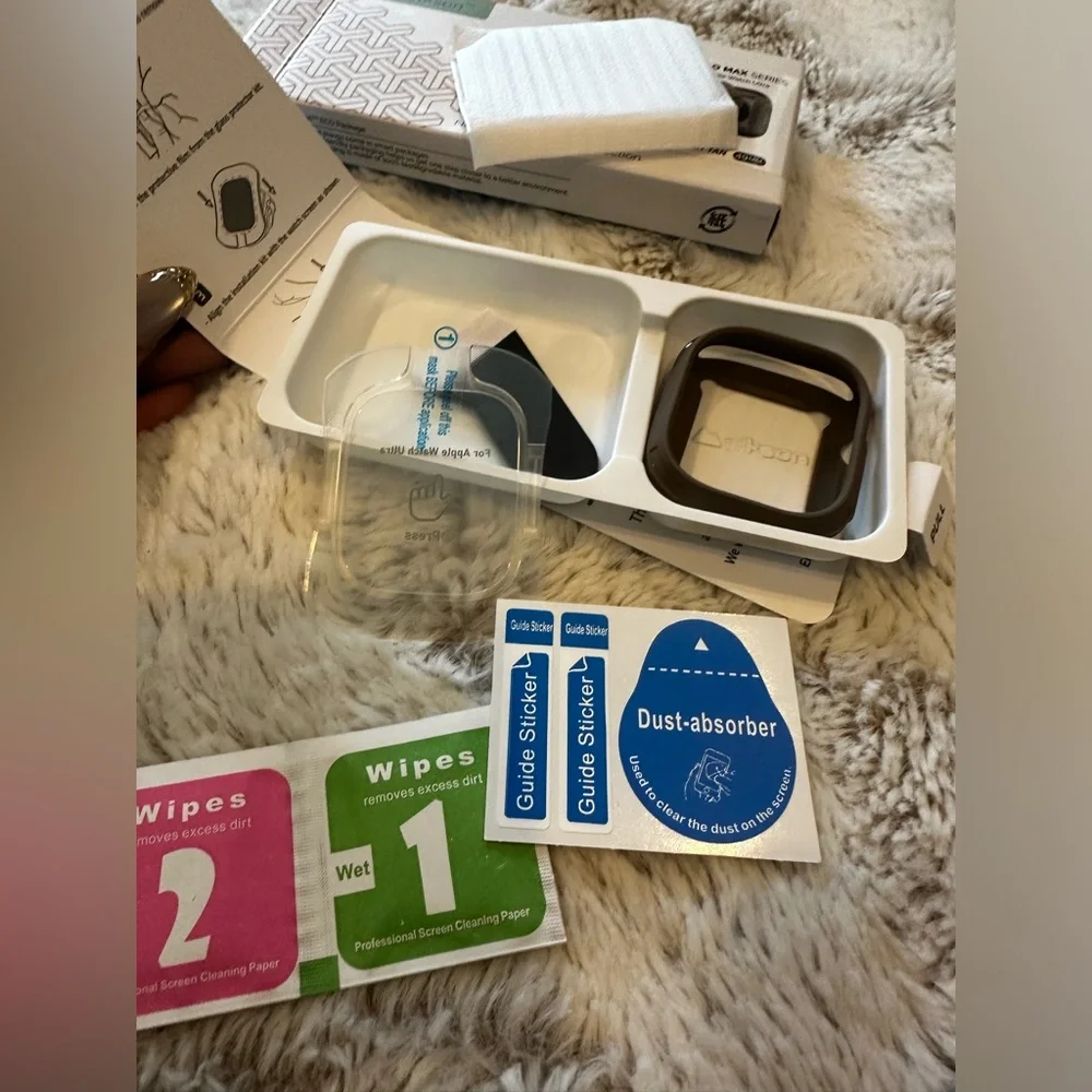 NWT elkson bumper Apple Watch case. Band not included. 49mm